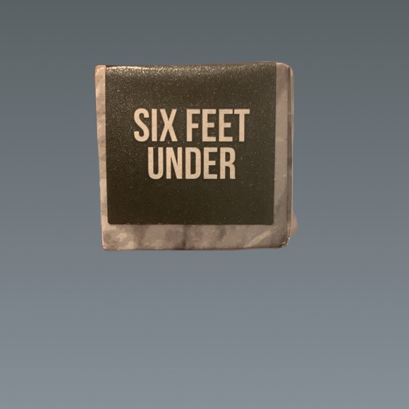 Jeffree Star The Gloss Six Feet Under - Picture 4 of 5